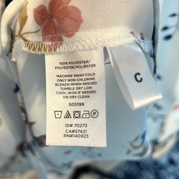 NWT Loft Butterfly & Floral Blouse - Picture 6 of 7